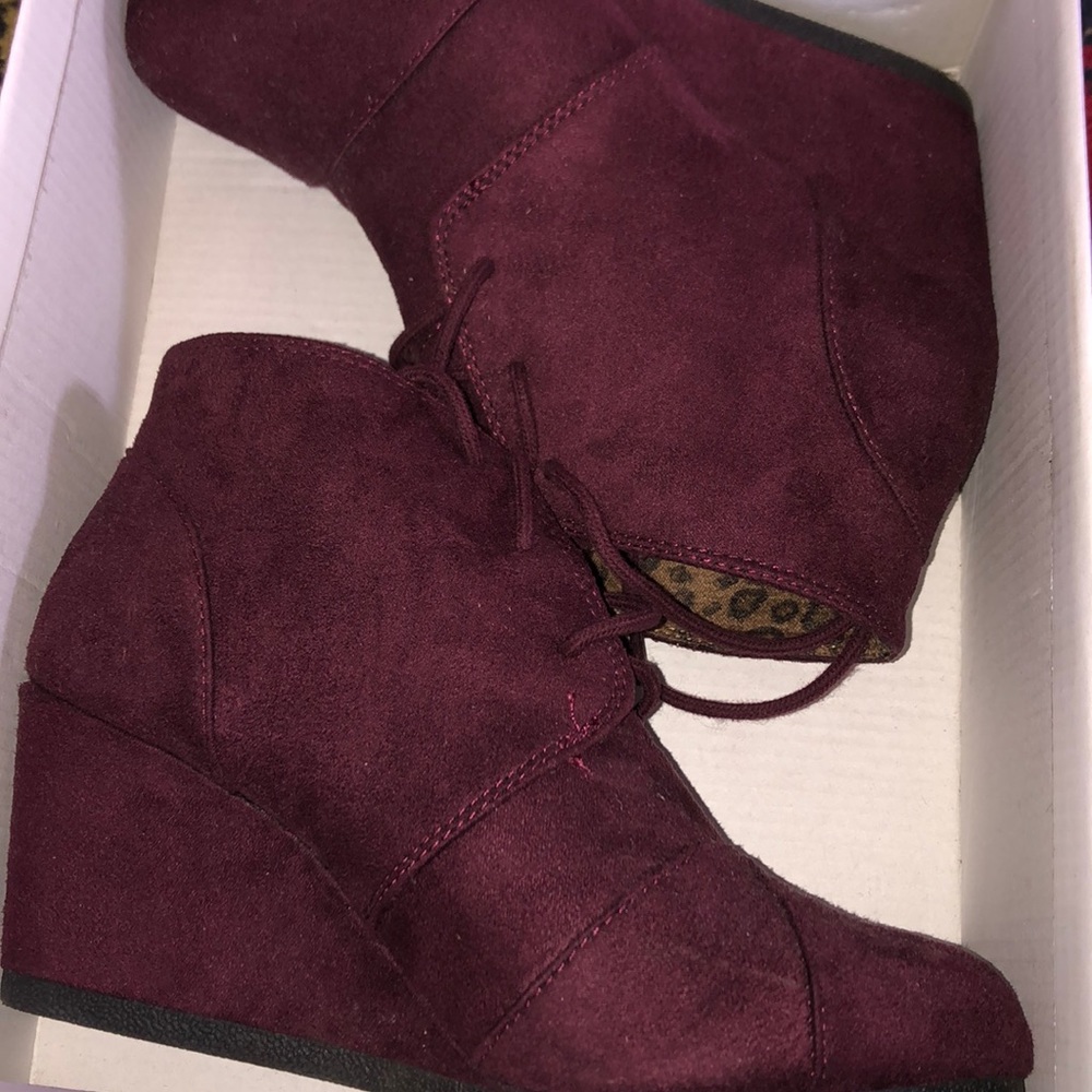 NEW🌸 BURGUNDY WEDGES